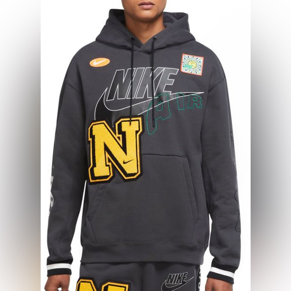 Men’s medium Nike track sweat suit
